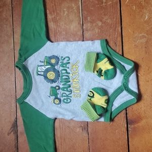 John Deere infant long sleeve onsie sock green yellow tractor size 3-6 months